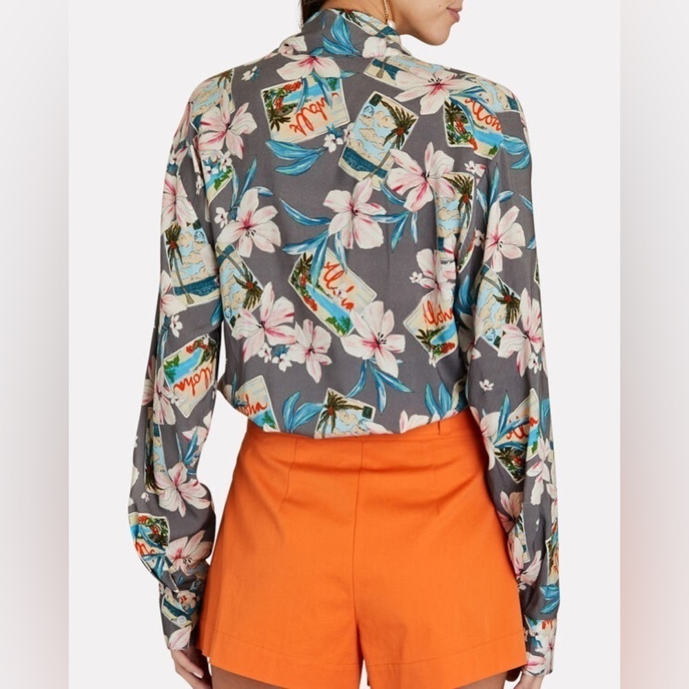 New! Le Superbe Topper Long Sleeve Tie Front Crop Aloha Fog Gray 🌺 Small NWT! - Picture 3 of 12